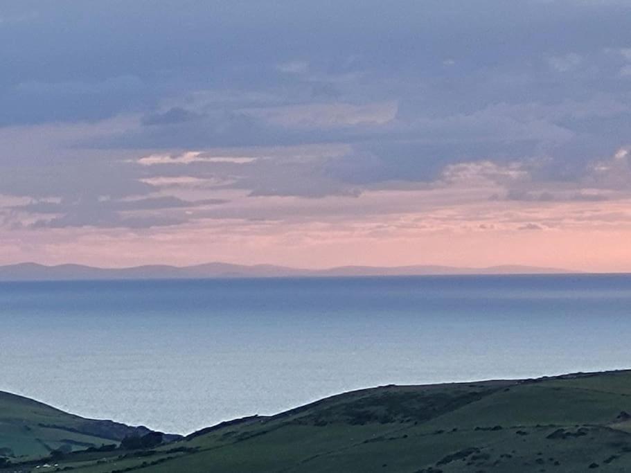 הוילה Llanllyfni Amazing Coastal & Sunset Views In Eryri מראה חיצוני תמונה